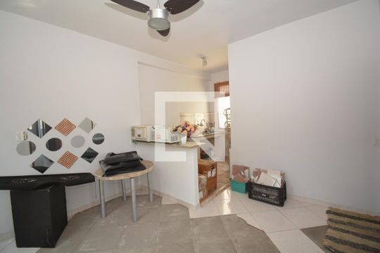 Sala/Cozinha da Casa 2 de casa à venda com 2 quartos, 70m² em Váz Lobo, Rio de Janeiro