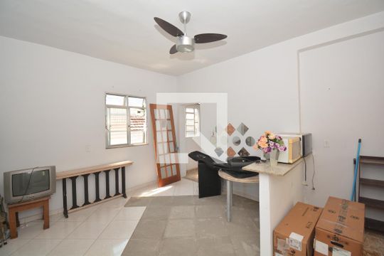 Sala/Cozinha da Casa 2 de casa à venda com 2 quartos, 70m² em Váz Lobo, Rio de Janeiro