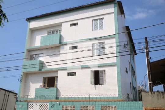 Fachada do bloco de kitnet/studio para alugar com 1 quarto, 41m² em Nova Mirim, Praia Grande