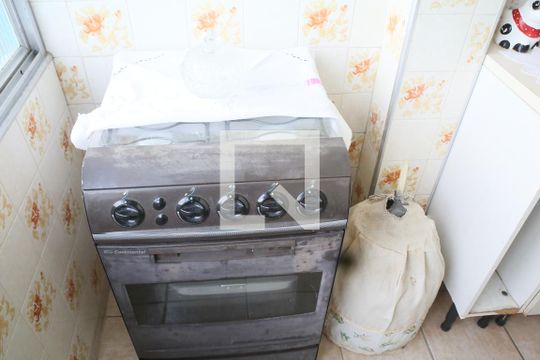 Cozinha de kitnet/studio para alugar com 1 quarto, 41m² em Nova Mirim, Praia Grande
