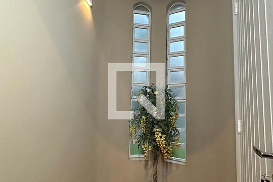 Entrada  de casa à venda com 3 quartos, 180m² em Centro, São Leopoldo