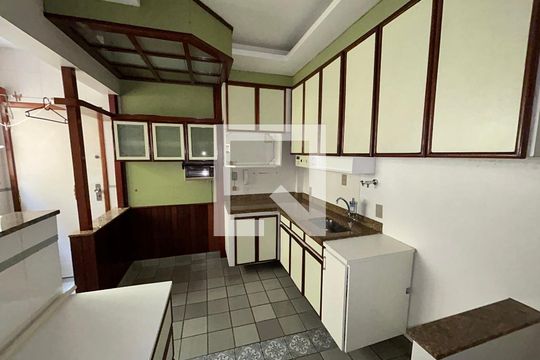 Cozinha de apartamento para alugar com 2 quartos, 80m² em Méier, Rio de Janeiro