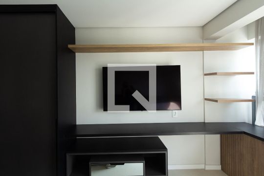 Studio de kitnet/studio para alugar com 1 quarto, 28m² em Indianópolis, São Paulo