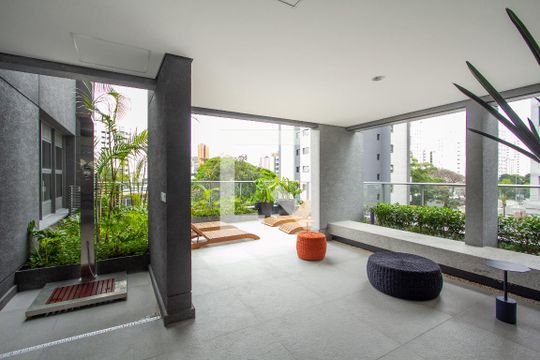 Área comum - Piscina de kitnet/studio para alugar com 1 quarto, 28m² em Indianópolis, São Paulo