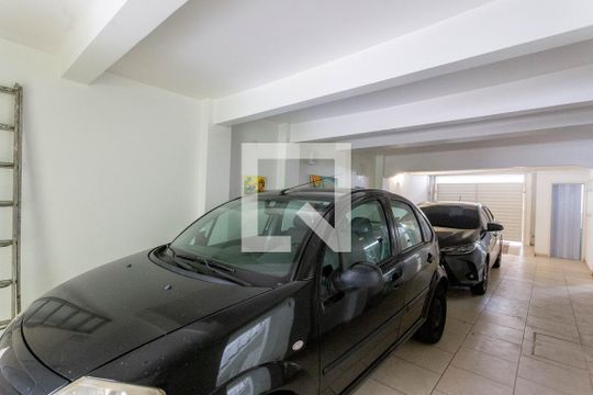 Garagem de casa à venda com 5 quartos, 400m² em Aclimação, São Paulo