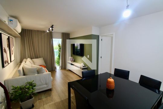 Sala de apartamento para alugar com 3 quartos, 124m² em Recreio dos Bandeirantes, Rio de Janeiro