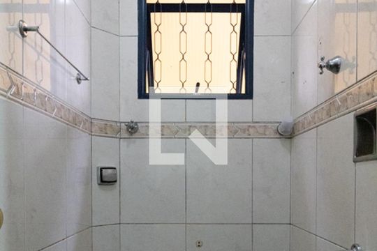 Banheiro da Suíte 2 de casa à venda com 4 quartos, 400m² em Vila Carrão, São Paulo