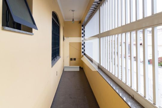 Varanda  de casa à venda com 4 quartos, 400m² em Vila Carrão, São Paulo