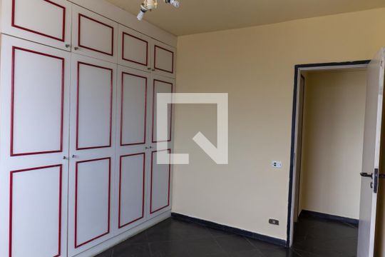 Quarto de apartamento para alugar com 1 quarto, 50m² em Oswaldo Cruz, Rio de Janeiro