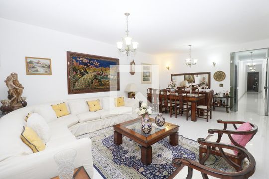 Sala de casa para alugar com 4 quartos, 400m² em Jardim Sao Bento, São Paulo