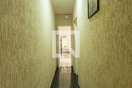 Corredor de casa à venda com 3 quartos, 144m² em Vila Carrao, São Paulo