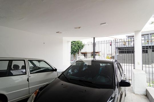 Garagem de casa à venda com 3 quartos, 370m² em Jabaquara, São Paulo