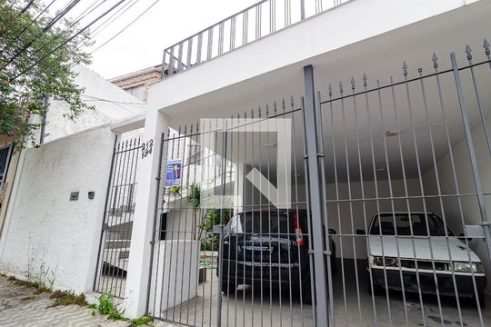 Fachada de casa à venda com 3 quartos, 370m² em Jabaquara, São Paulo