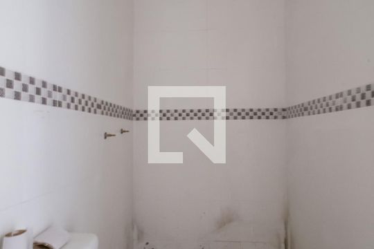 Banheiro Corredor de casa à venda com 3 quartos, 110m² em Campo Novo, Porto Alegre