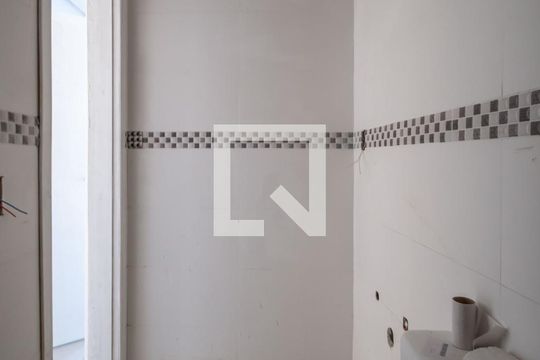Banheiro Corredor de casa à venda com 3 quartos, 110m² em Campo Novo, Porto Alegre
