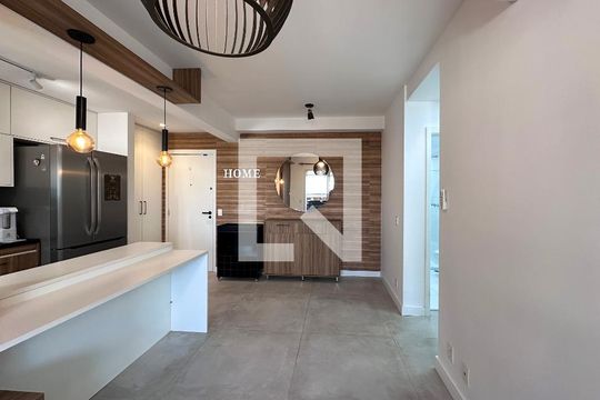 Sala de apartamento à venda com 2 quartos, 72m² em Santo Amaro, São Paulo
