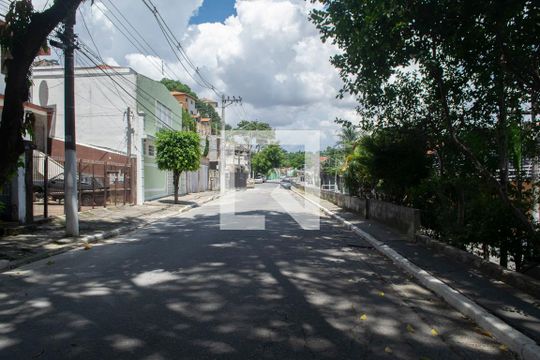 Vista rua de casa à venda com 5 quartos, 240m² em Vila Isolina Mazzei, São Paulo