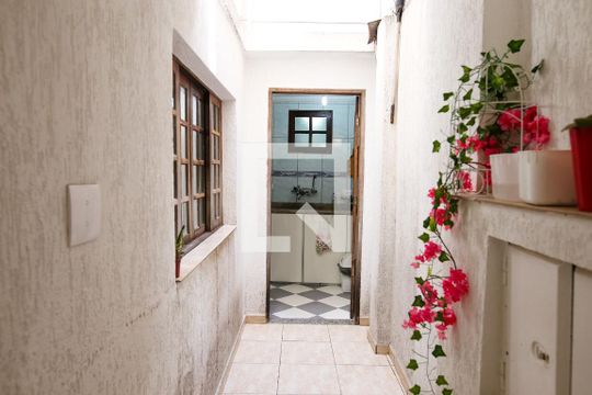 Entrada de casa à venda com 3 quartos, 100m² em Parque João Ramalho, Santo André