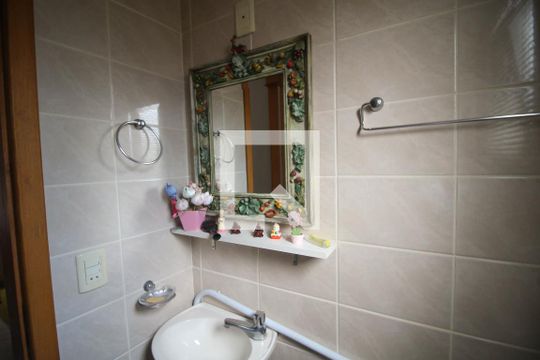 Banheiro 1 de apartamento à venda com 4 quartos, 240m² em Marechal Rondon, Canoas