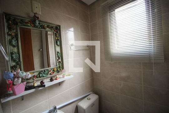 Banheiro 1 de apartamento à venda com 4 quartos, 240m² em Marechal Rondon, Canoas