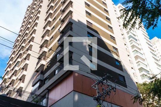 Fachada do Prédio de apartamento para alugar com 1 quarto, 29m² em Vila Santa Catarina, São Paulo