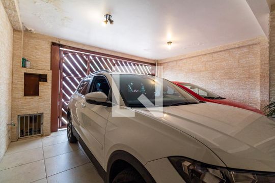 Garagem de casa à venda com 3 quartos, 132m² em Gopouva, Guarulhos