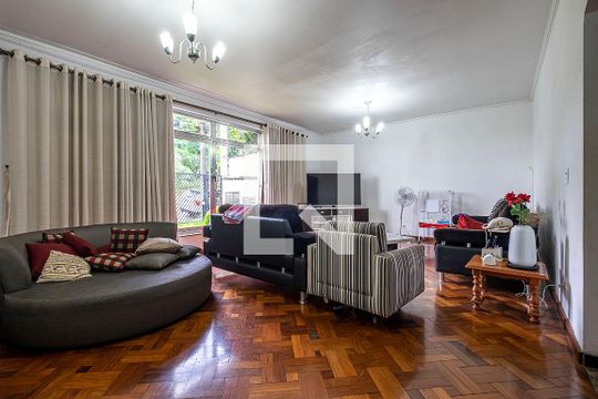 Casa à venda com 6 quartos, 316m² em Alto de Pinheiros, São Paulo
