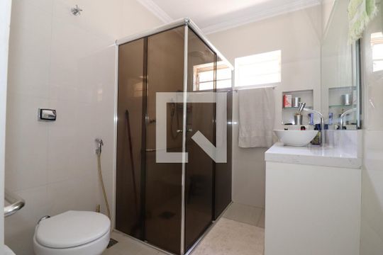 Banheiro Social de casa para alugar com 3 quartos, 200m² em Guará I, Brasília