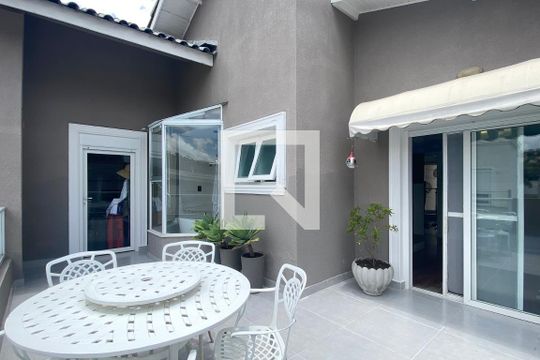 Varanda da Suíte 4 de casa de condomínio à venda com 5 quartos, 361m² em Alphaville, Santana de Parnaíba