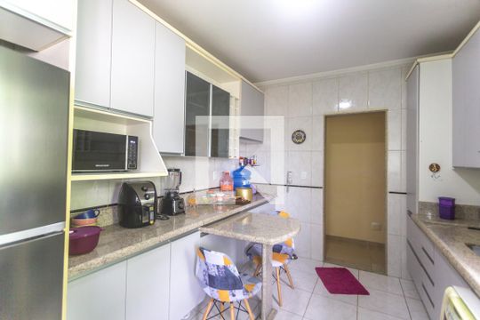 Cozinha de apartamento à venda com 3 quartos, 101m² em Anchieta, São Bernardo do Campo