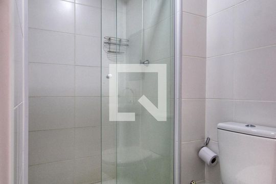 Banheiro de apartamento à venda com 1 quarto, 28m² em Cambuci, São Paulo