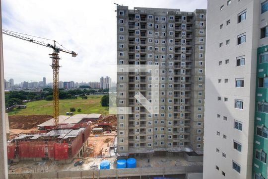 Sala - Vista de apartamento à venda com 1 quarto, 28m² em Cambuci, São Paulo