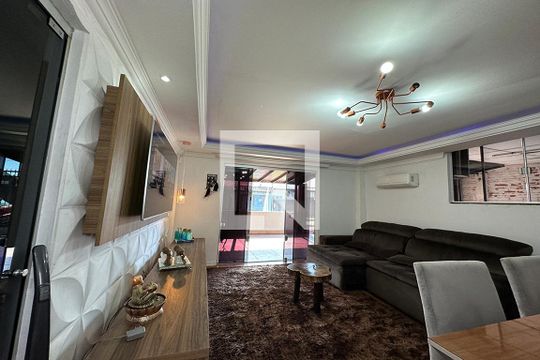 Casa à venda com 2 quartos, 352m² em Santos Dumont, São Leopoldo
