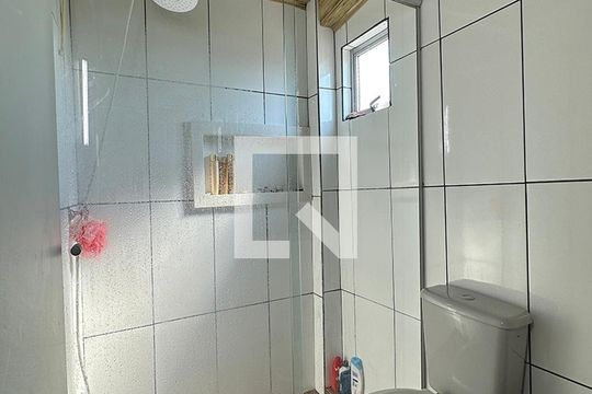 Banheiro de casa à venda com 2 quartos, 352m² em Santos Dumont, São Leopoldo