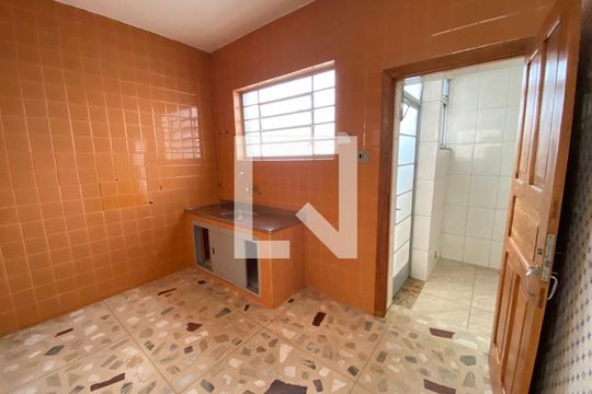 Cozinha 2 de casa à venda com 4 quartos, 280m² em Colégio Batista, Belo Horizonte