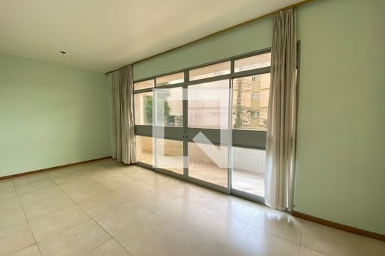 Casa à venda com 4 quartos, 280m² em Colégio Batista, Belo Horizonte
