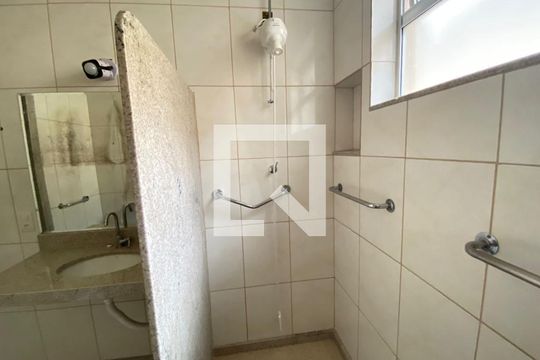 Banheiro da Suíte de casa à venda com 4 quartos, 280m² em Colégio Batista, Belo Horizonte