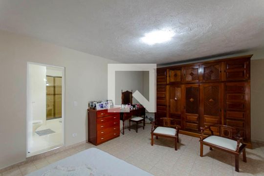 Suíte 1 de casa à venda com 3 quartos, 360m² em Cidade Líder, São Paulo