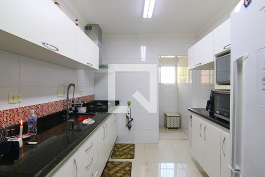 Cozinha de apartamento à venda com 3 quartos, 80m² em Vila Guilhermina, São Paulo