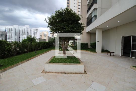Área comum de casa à venda com 3 quartos, 86m² em Jardim Piqueroby, São Paulo