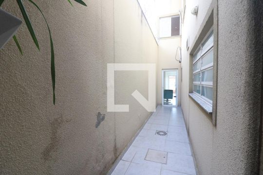 Quintal  de casa à venda com 3 quartos, 220m² em Vila Isolina Mazzei, São Paulo