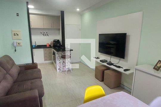 Sala de apartamento à venda com 3 quartos, 62m² em Vila Antonieta, São Paulo