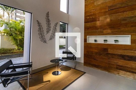 Hall de Entrada de apartamento à venda com 3 quartos, 140m² em Jardim Vila Mariana, São Paulo
