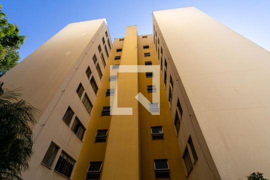 Fachada do bloco de apartamento à venda com 2 quartos, 49m² em Vila Amália (zona Norte), São Paulo