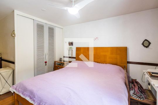 Suíte de apartamento à venda com 4 quartos, 120m² em Alto de Pinheiros, São Paulo