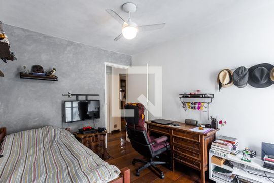 Quarto 1 de apartamento para alugar com 4 quartos, 120m² em Alto de Pinheiros, São Paulo
