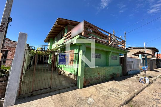 Fachada de casa à venda com 3 quartos, 200m² em Santos Dumont, São Leopoldo