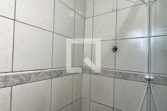 Banheiro 2 de casa à venda com 3 quartos, 200m² em Santos Dumont, São Leopoldo