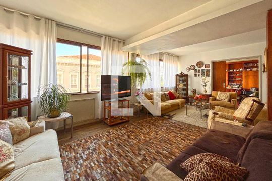 Apartamento à venda com 4 quartos, 200m² em Centro Histórico, Porto Alegre