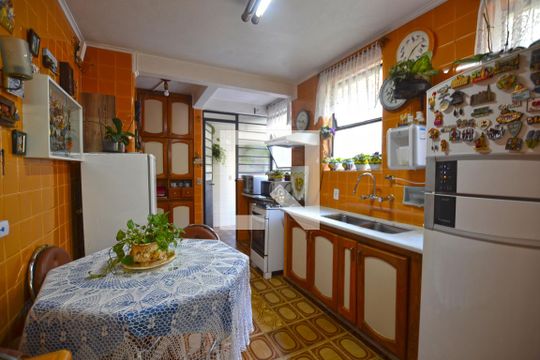 Cozinha de apartamento à venda com 4 quartos, 200m² em Centro Histórico, Porto Alegre